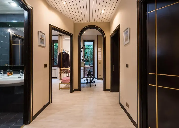 Trastevere Luxury Garden Retreat דירה רומא