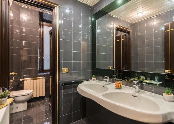 Trastevere Luxury Garden Retreat